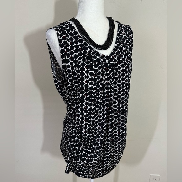 New York & Company sz XL top, tunic in black. White an a tiny bit of red silky - Picture 9 of 13